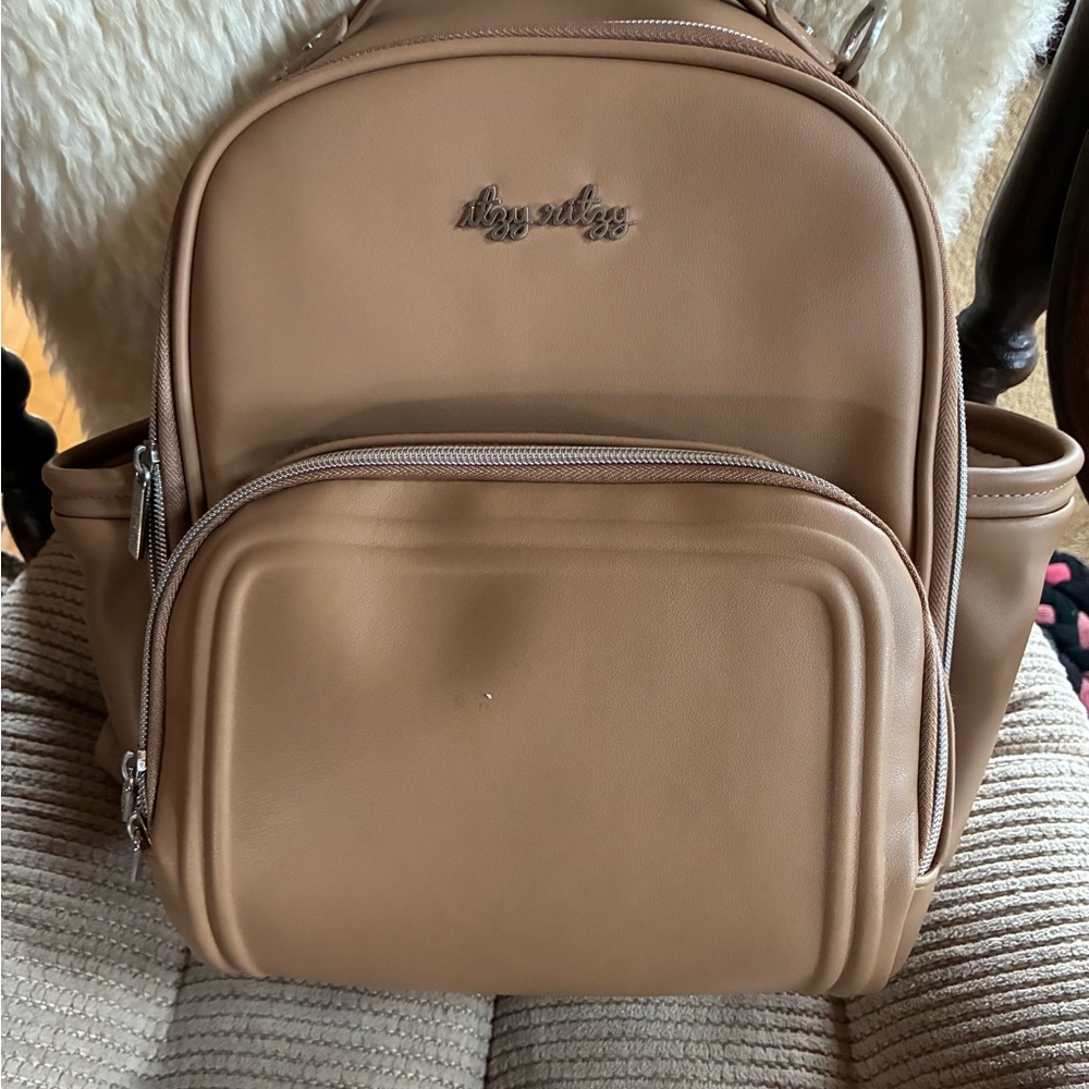 Itzy Ritzy Mini Plus Daiper Bag